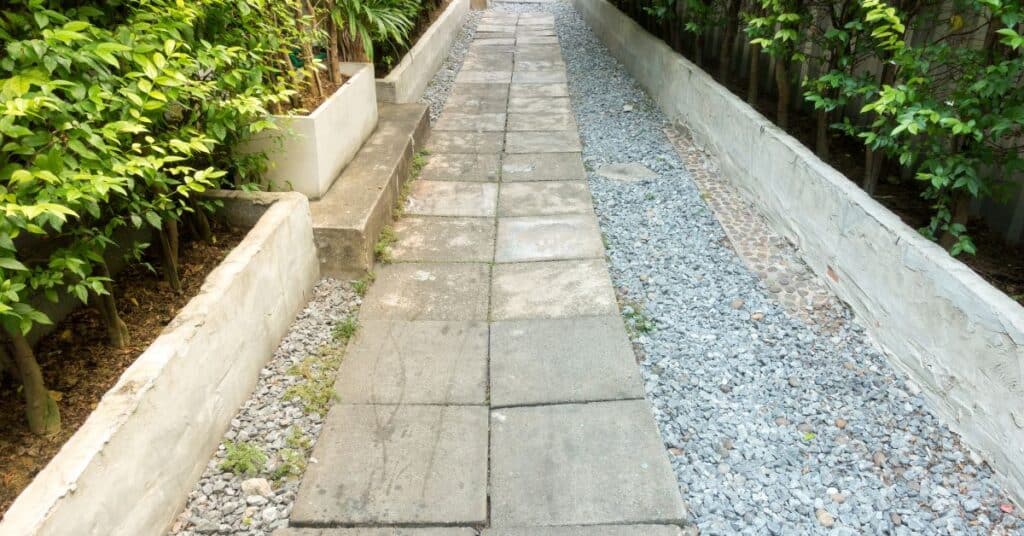 Build a Pathway with Pebbles in Front Yard Landscaping